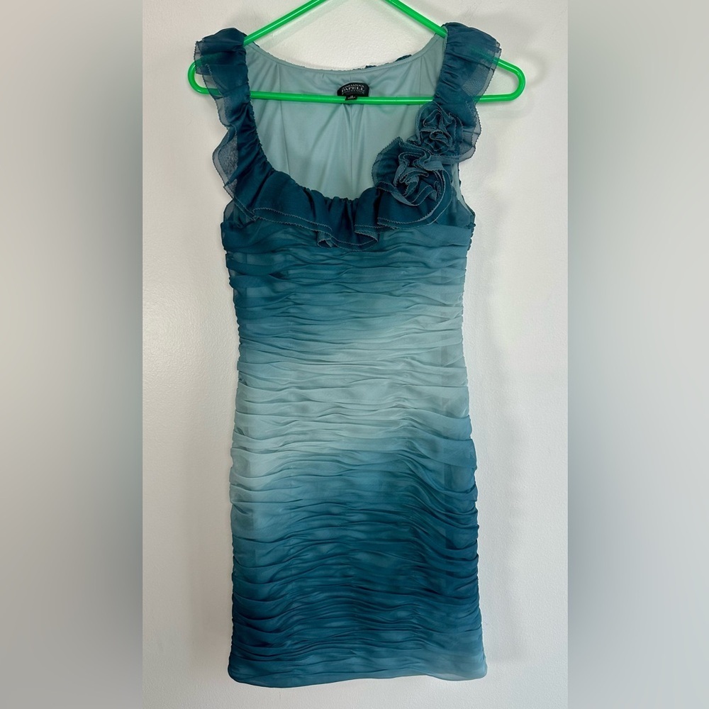 Adrianna Papell Boutique Teal Ombre Ruched Mini Dress 
Size 10